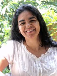 Esta imagem possuí um atributo alt vazio; O nome do arquivo é maria.jpeg